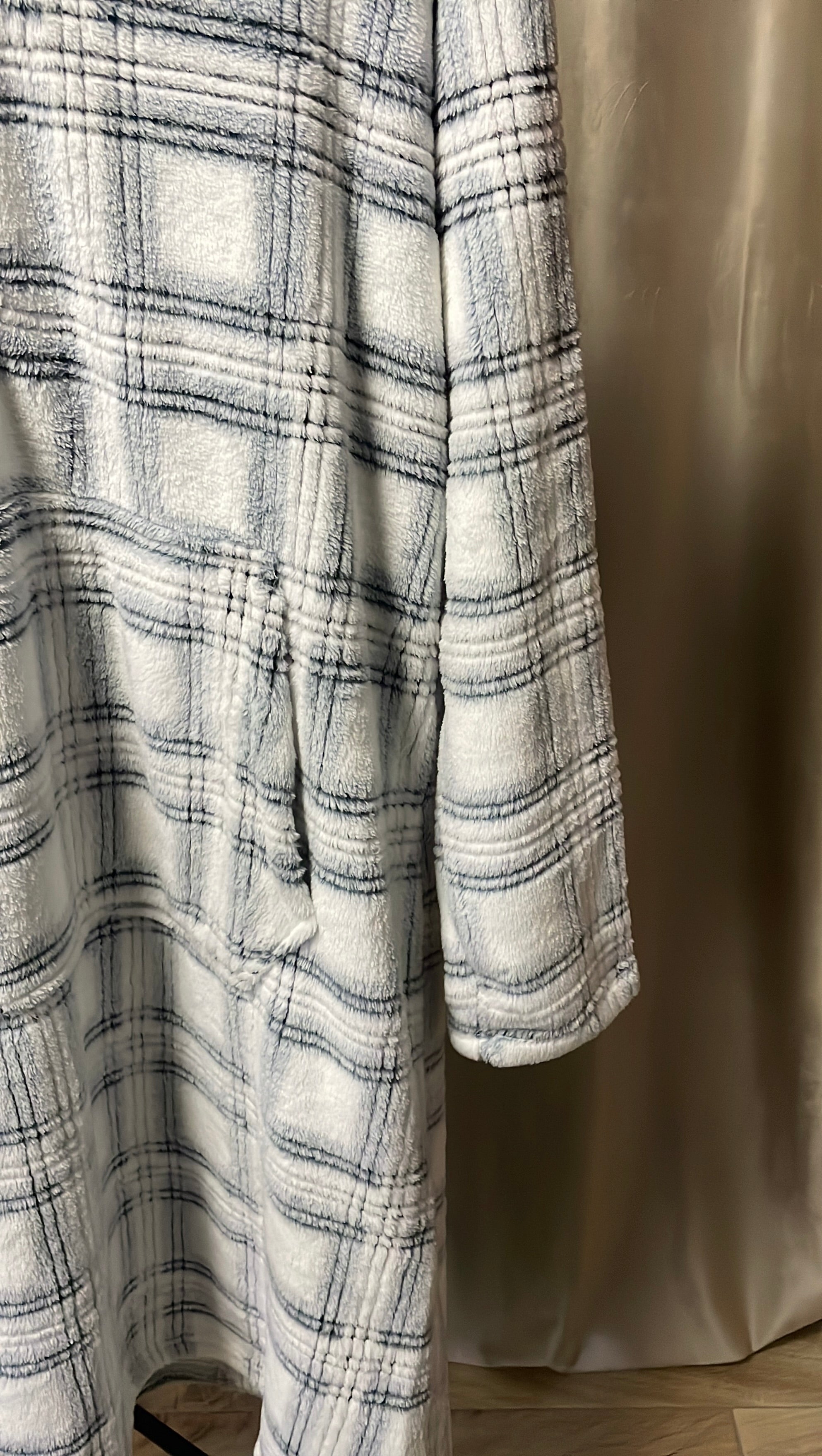 بلانكت شتوي مزوده بشراب