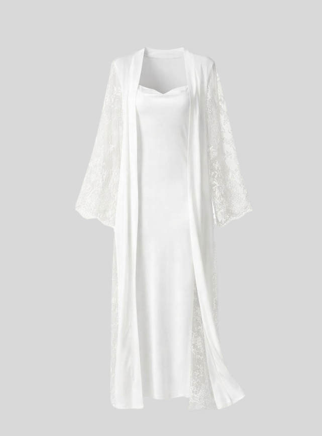 لانجيري ابيض مزود بروب طويل